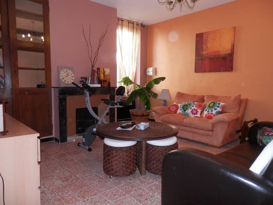Appartement Spacieux Avec Grand Patio, 1Er Etage 씨쟝 외부 사진